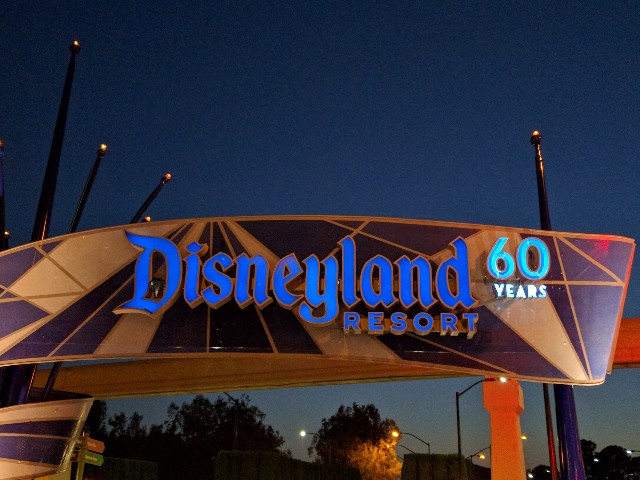 Disneyland entrance sign diamond celebration