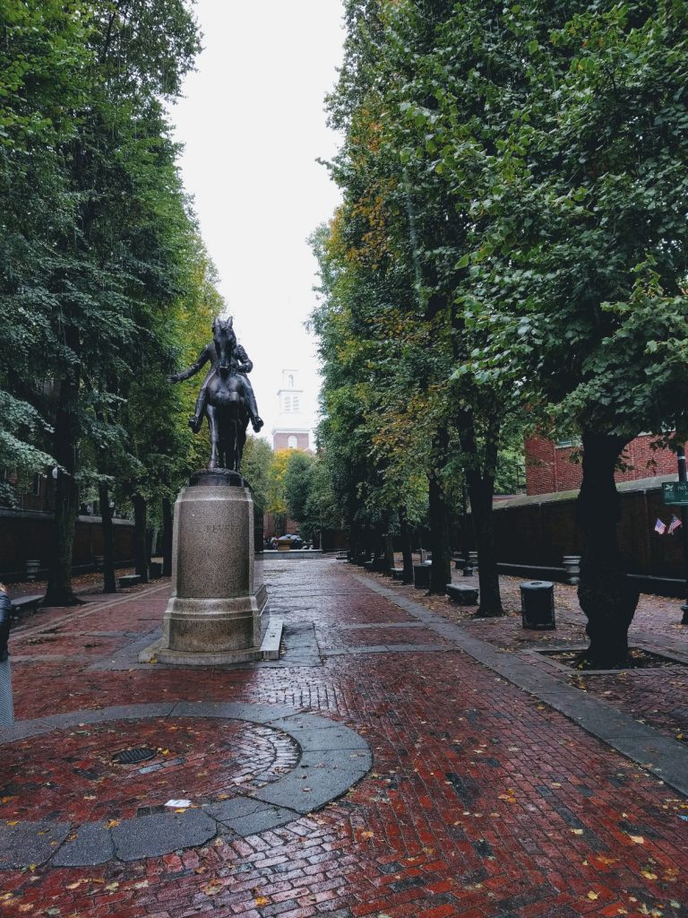 Planning a trip to Boston? Here is my complete 2 day itinerary for most seasons and travel groups. This Boston itinerary will allow you to see many historic sights and eat at several amazing places, too.