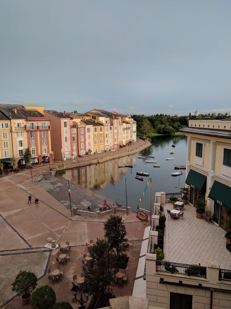 Loews Portofino Bay Hotel is the perfect blend of easy access to Universal Orlando and a beautiful resort. See why Loews Portofino is our go to hotel.