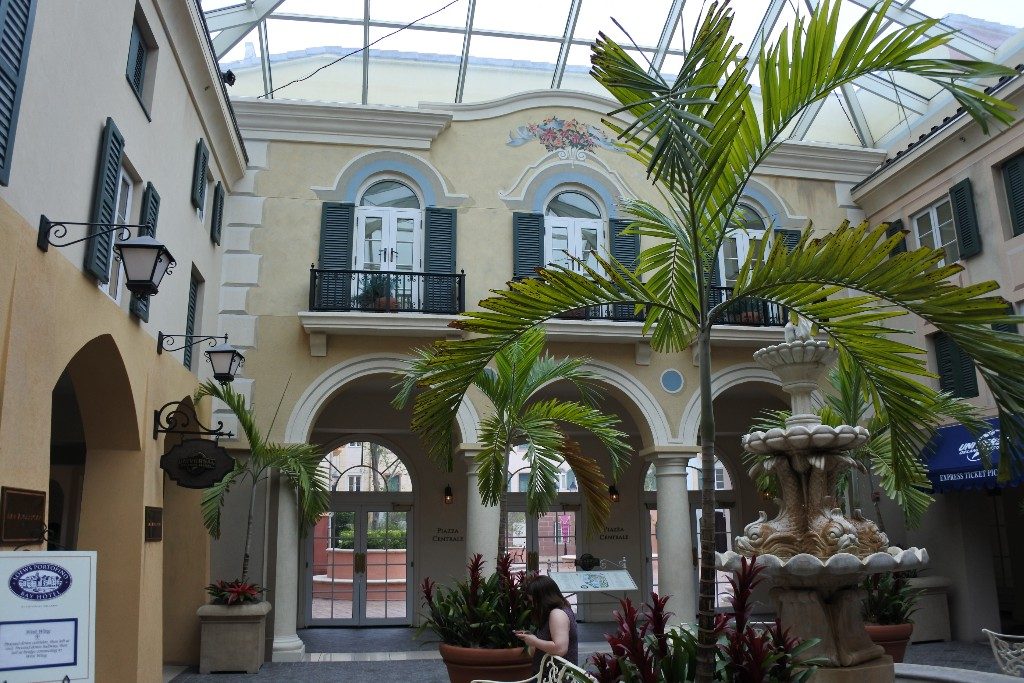 Loews Portofino Bay Hotel is the perfect blend of easy access to Universal Orlando and a beautiful resort. See why Loews Portofino is our go to hotel.