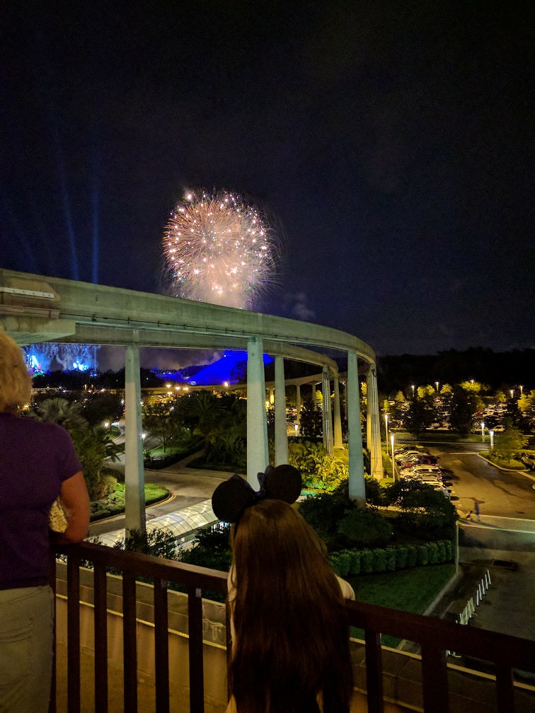 Bay Lake Tower at Disney's Contemporary is one of our favorite Disney World Resort. The best part - it is walking distance to Magic Kingdom!