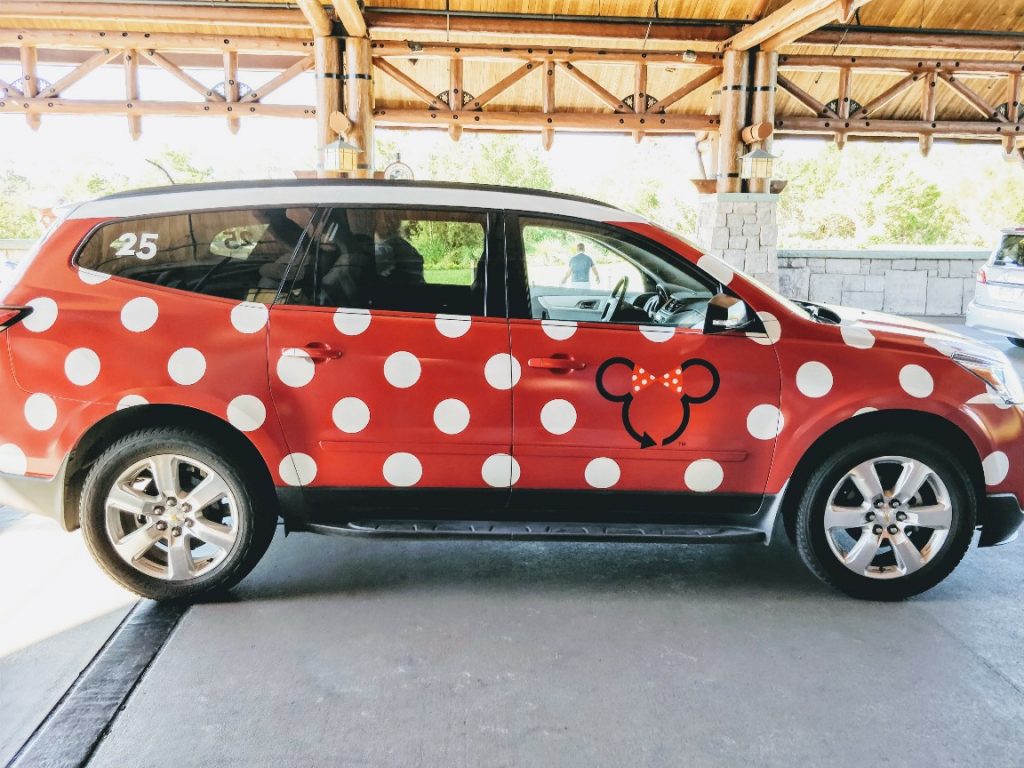 minnie mouse transportation disney world