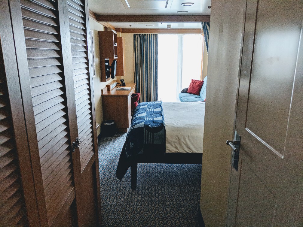 Disney Dream Deluxe Oceanview Stateroom With Verandah Smart