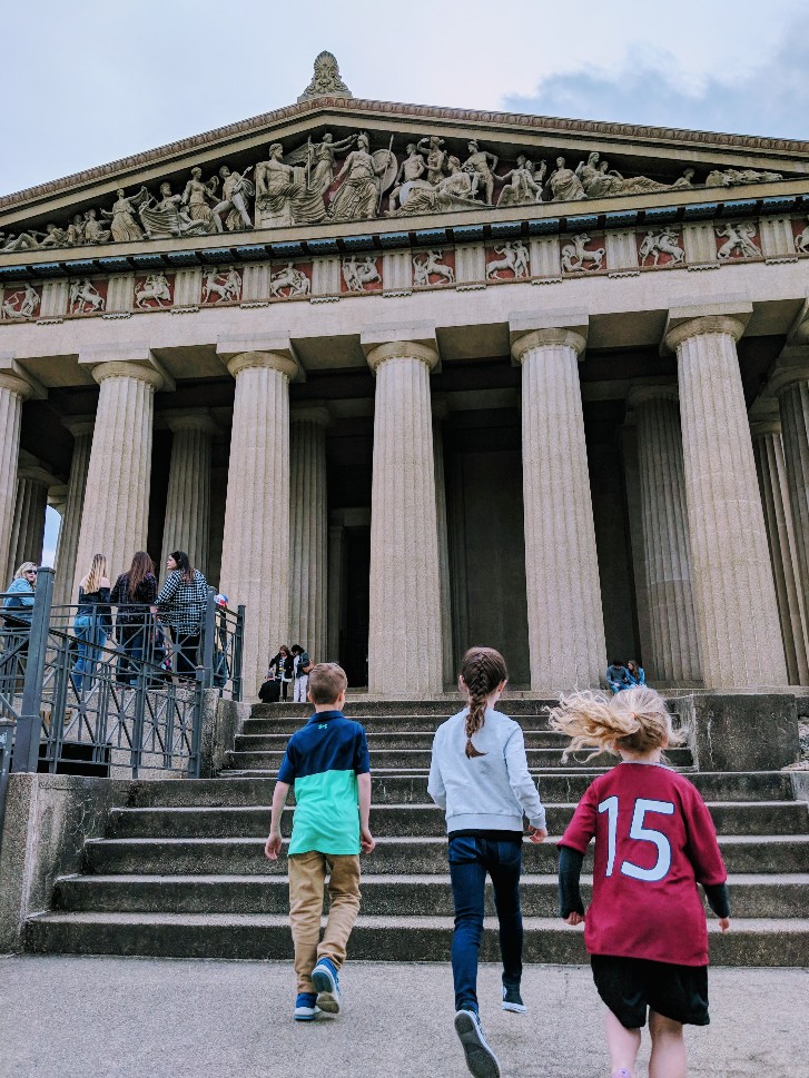Nashville has grown in popularity as a vacation spot especially for those looking at a destination bachelorette party. Is it still possible to have a Nashville family friendly trip? The answer is "yes" if you learn from my mistakes. #nashville #familyvacation