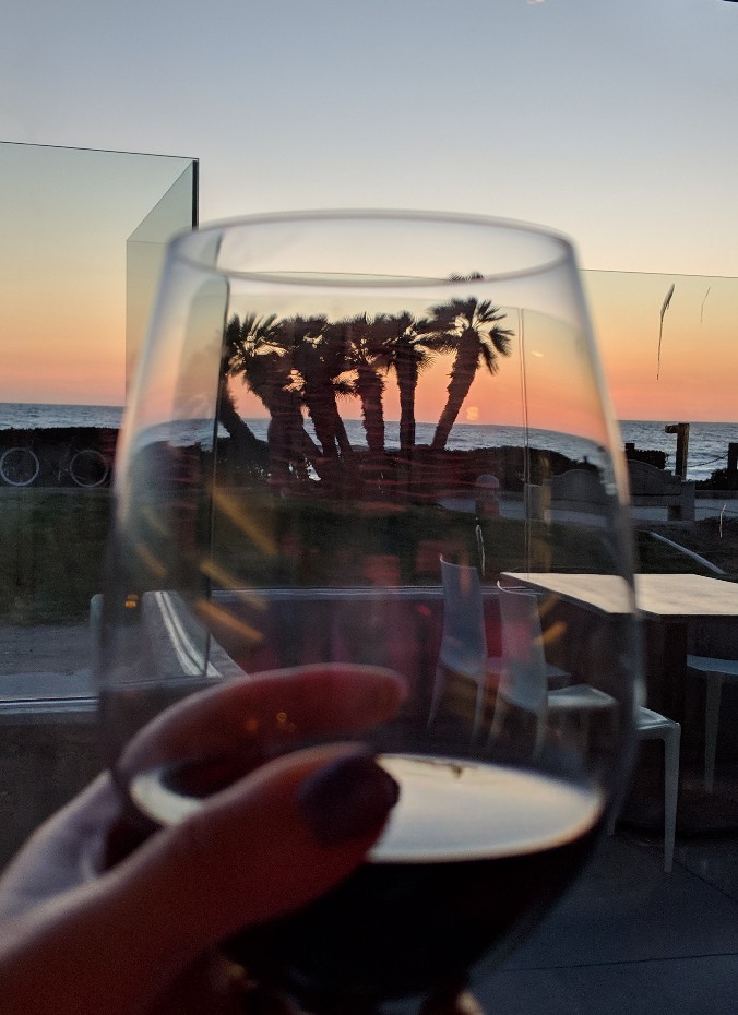 JRDN at Tower 23 in San Diego provides stunning views and is a luxurious spot to eat or drink in the otherwise casual Pacific Beach area. #sandiego