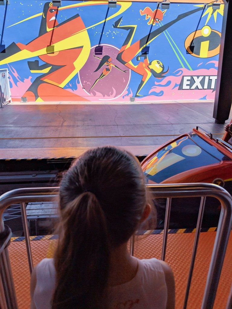 Disneyland MaxPass is a convenient way to book FastPasses at Disneyland, but is it worth the extra cost? Find out how and when I recommend using MaxPass. #disneyland #maxpass #fastpass