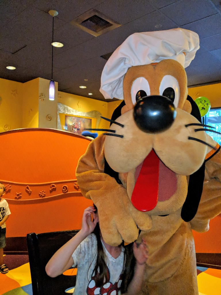 Goofy’s Kitchen is a popular Disneyland character meal with several classic Disney characters. Find out more about our Goofy's Kitchen dinner experience. #disneyland #disneycharactermeal #goofyskitchen #disney