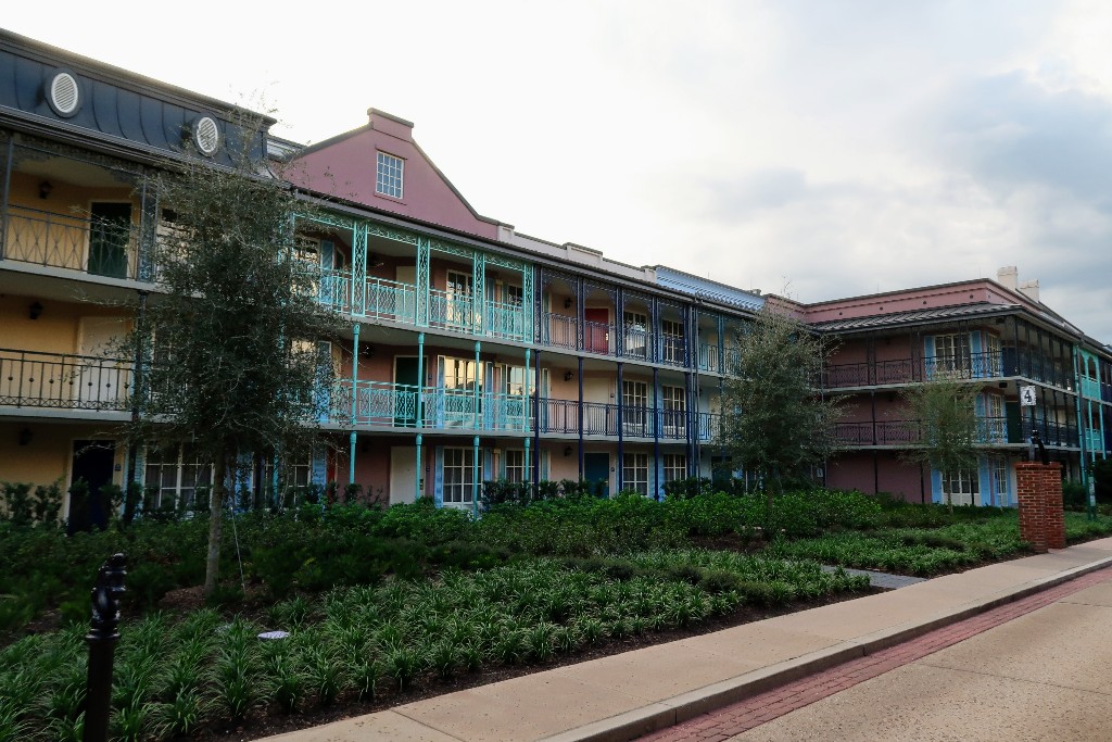 Planning a Disney World Trip? My Port Orleans French Quarter Review will walk you though everything you need to know about the resort and Garden View Room. #disneyworld #disneyplanning #disneyresorts #portorleans #frenchquarter