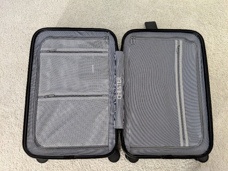 I'm always looking for the perfect carry-on luggage and now I've finally found it. The Chester Minima Carry-On works on most airlines and fits a ton! #carryon #packing #travel #packingtips