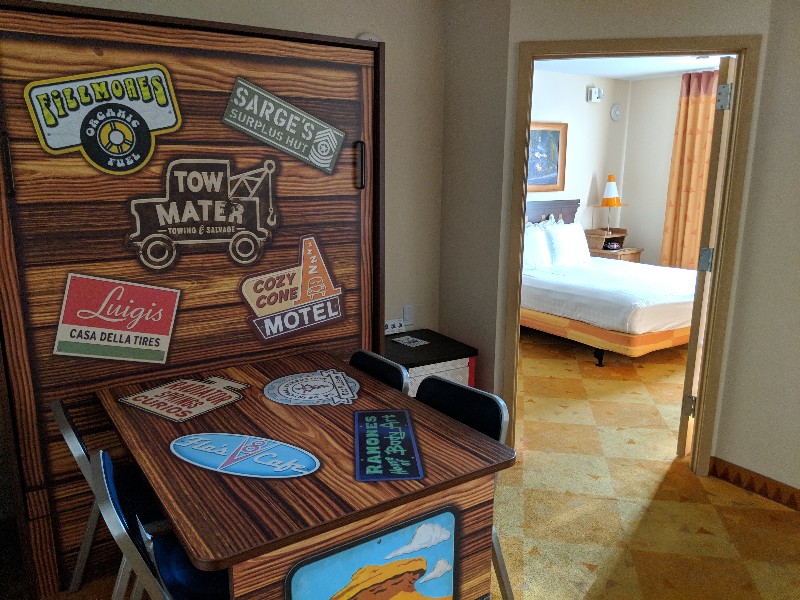 Find out which hotels are the best Disney World resorts in each price category and what to expect from each Disney World Resort category. #disneyworld #familyvacation #familytravel #disney