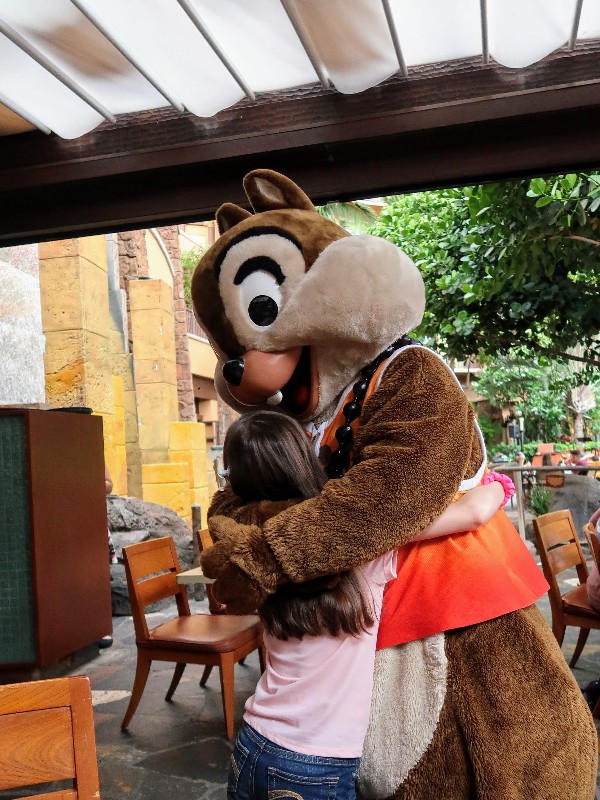 Find out why we recommend a rowdy good time with Donald and friends at Menehune Mischief, the Disney Aulani character dinner. #disneycharacters #disneyaulani #aulanicharacterdinner #disneyvacation #charactermeal