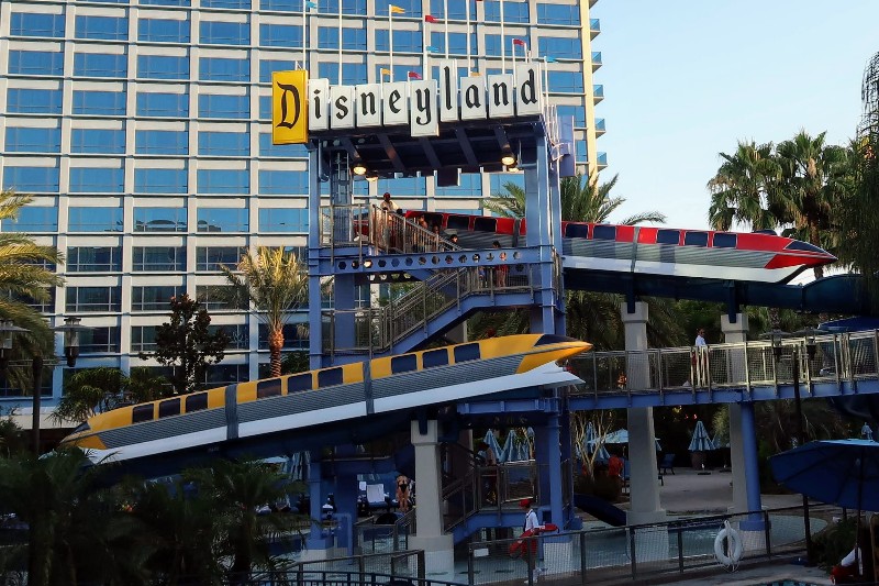 Disneyland Hotel is the original on-property hotel at Disneyland. See if it still lives up to it's luxuriously retro history in our Disneyland Hotel review. #disneyland #disneylandhotel #disneyvacation #disneycalifornia #familytravel