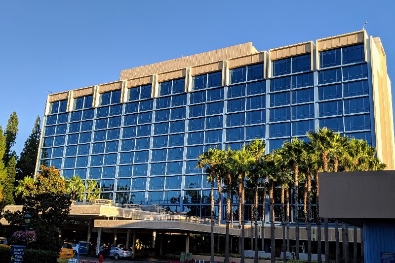 Disneyland Hotel is the original on-property hotel at Disneyland. See if it still lives up to it's luxuriously retro history in our Disneyland Hotel review. #disneyland #disneylandhotel #disneyvacation #disneycalifornia #familytravel