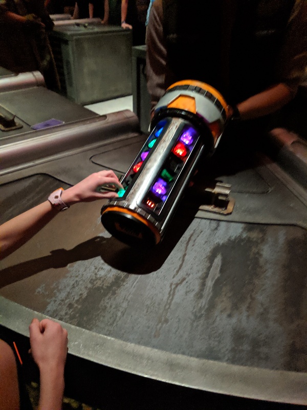 Normally shrouded in mystery, now you can see what the Savi's Workshop lightsaber building experience is like and get answers to important questions. #starwars #galaxysedge #savisworkshop #lightsaber