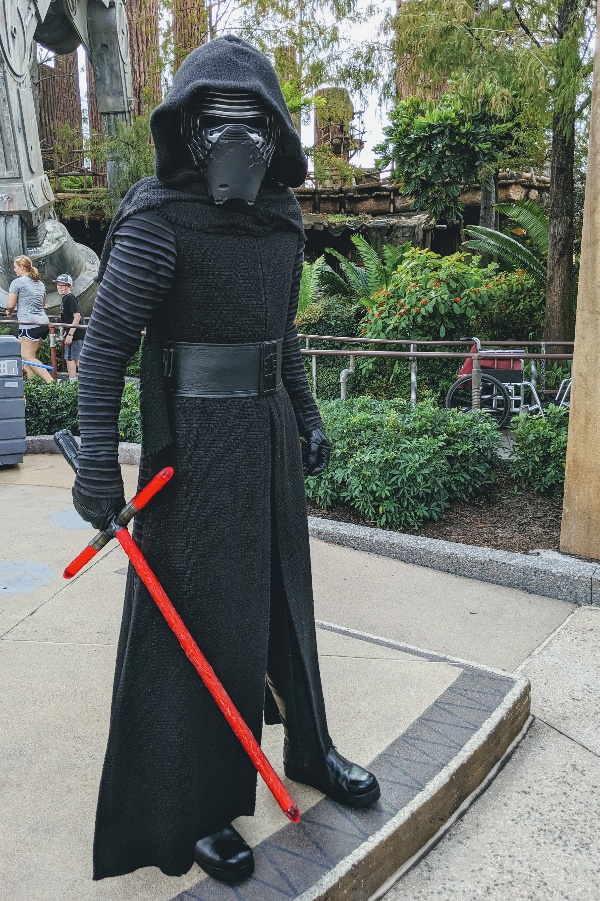 Do you have a young Star Wars fan in your group? If you answered yes, Disney World Jedi Training at Hollywood Studios should be part of your plans. #starwars #darthvader #kyloren #jeditraining #hollywoodstudios