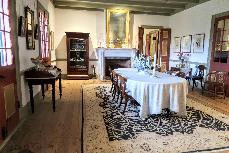 Laura Plantation tours provide the history of New Orleans plantation life, but use inhabitant stories for an engaging and educational experience. #neworleans #familytravel #louisiana #nola