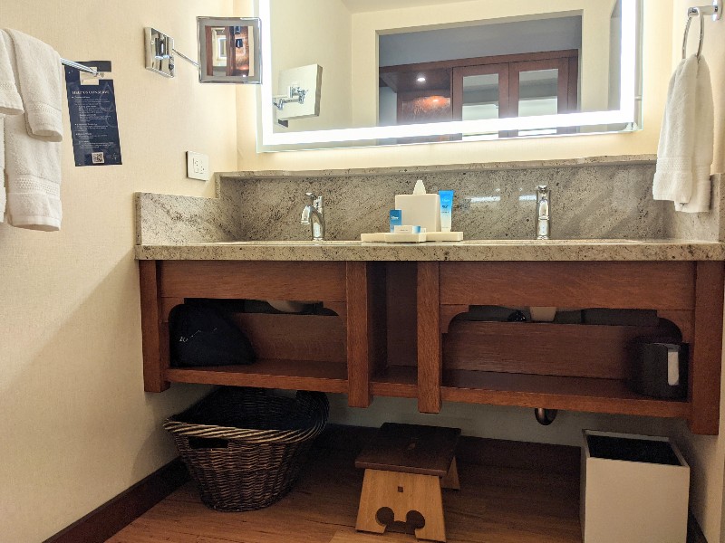 Double vanity in a Grand Californian standard room.