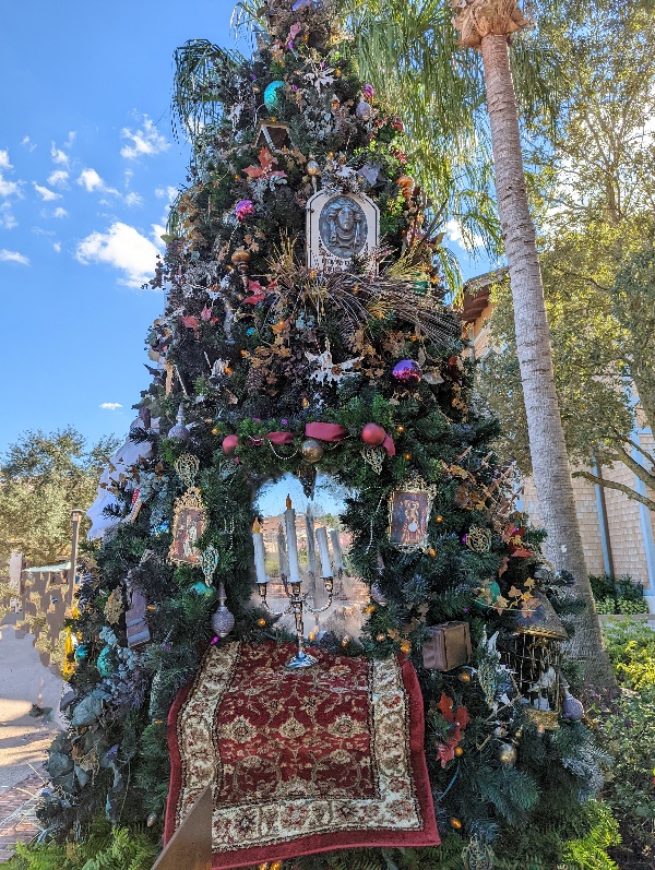 Haunted Mansion Christmas tree