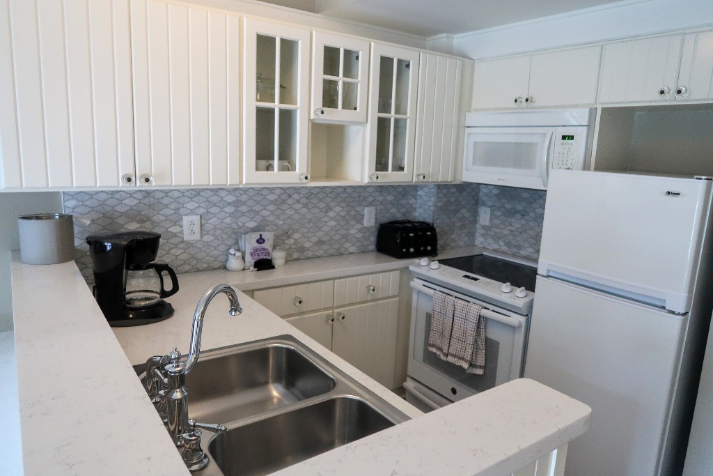 Full kitchen in Boardwalk Inn 1 bedroom villa