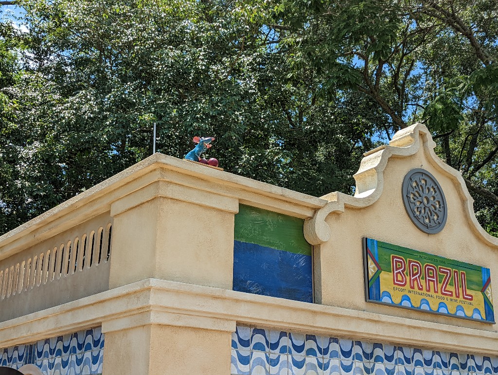 Remy looks out over the Food and Wine crowds at the Brazil marketplace