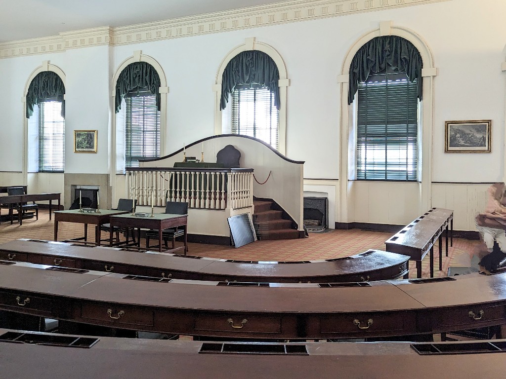 Congress Hall hosted the US Congress from 1790 to 1800. The risers and tables represent how the room would have felt for President Adams inauguration